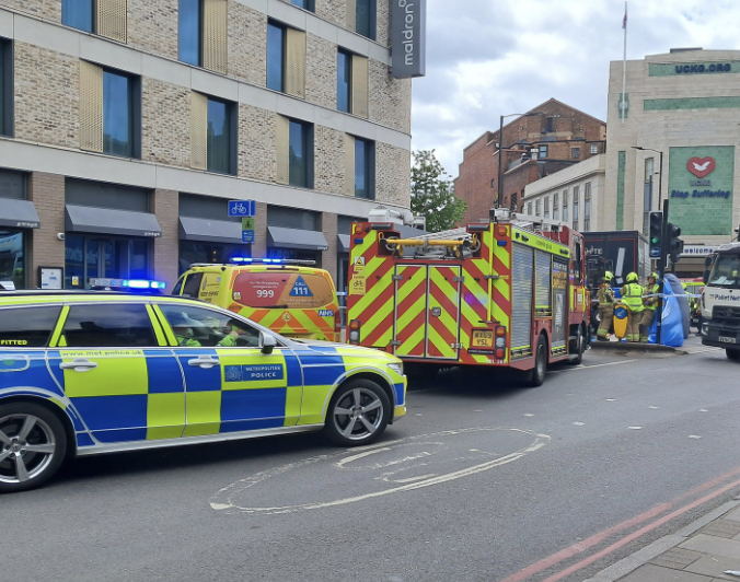 Woman Killed in Lorry Crash Near Finsbury Park