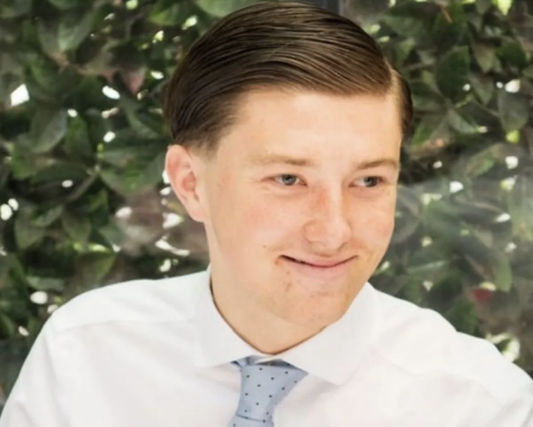 Police Handcuff Bleeding Teen Despite His Pleas After Knife Attack
