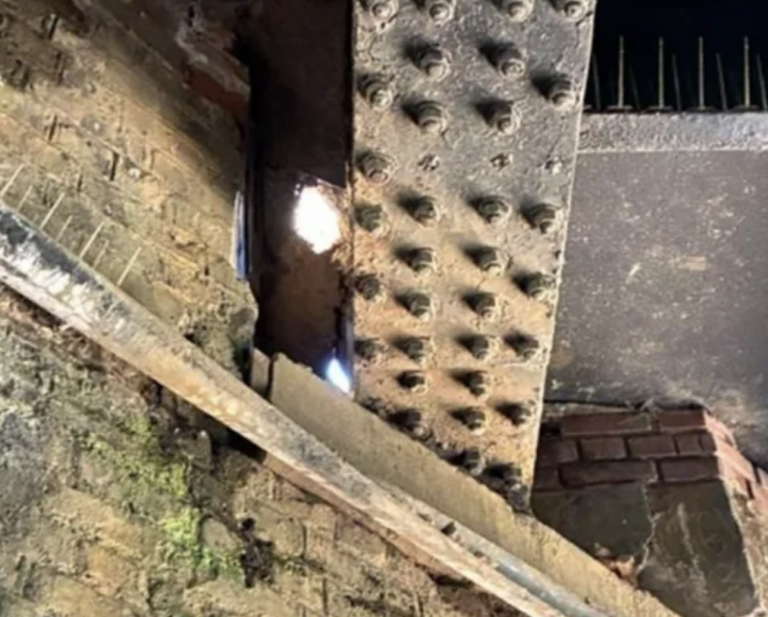 Sinkholes Near Gatwick Trigger London Train Cancellations and Chaos
