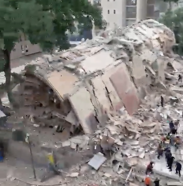 7.1 quake rocks Caracas, building collapses