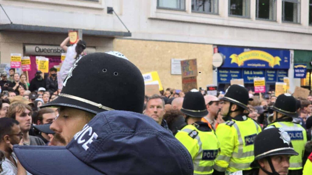 Brighton Braces for Weekend Protests as Police Issue Travel Alerts