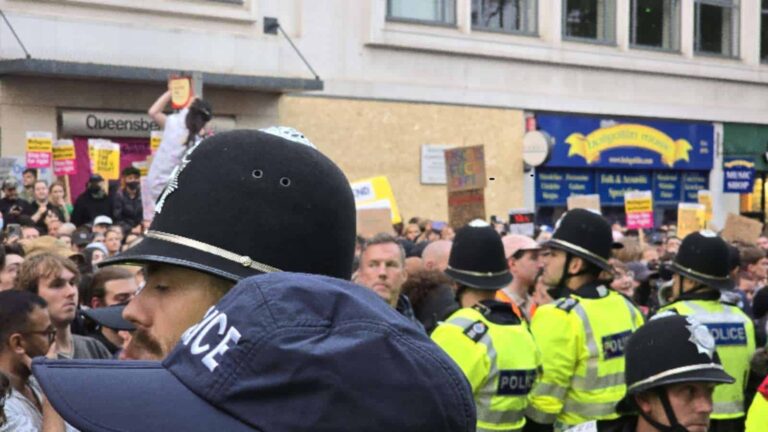 Brighton Braces for Weekend Protests as Police Issue Travel Alerts