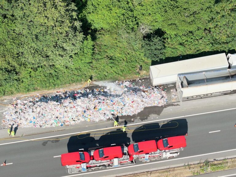 HGV Trailer Blaze on A34 Near Wash Common Extinguished by Firefighters