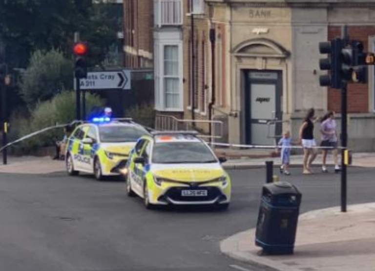 High Street closed after serious crash in Sidcup as emergency services respond